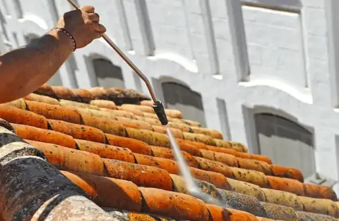 Nettoyage de toitures - Coursan